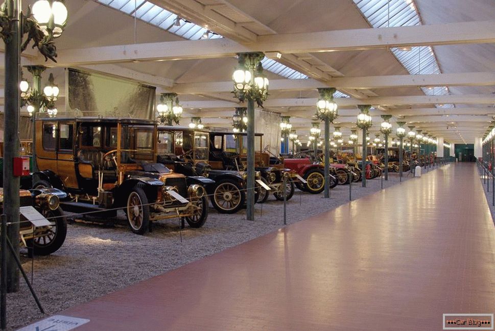 Mulhouse-i retro autók múzeuma