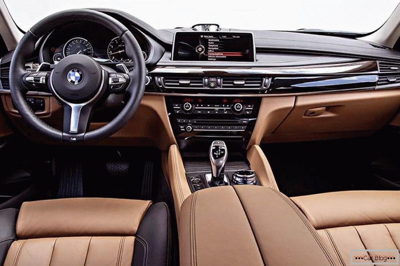 BMW X6 2015 szalon
