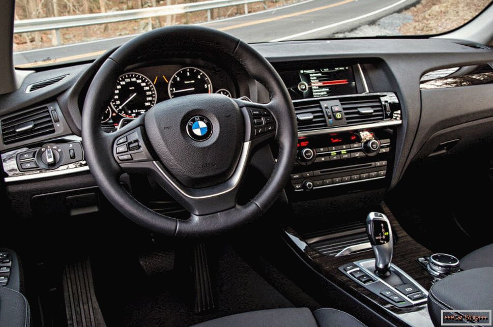 BMW X3 szalon