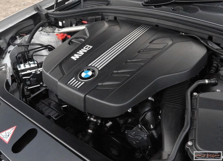 Dízelmotor BMW X3 fotó