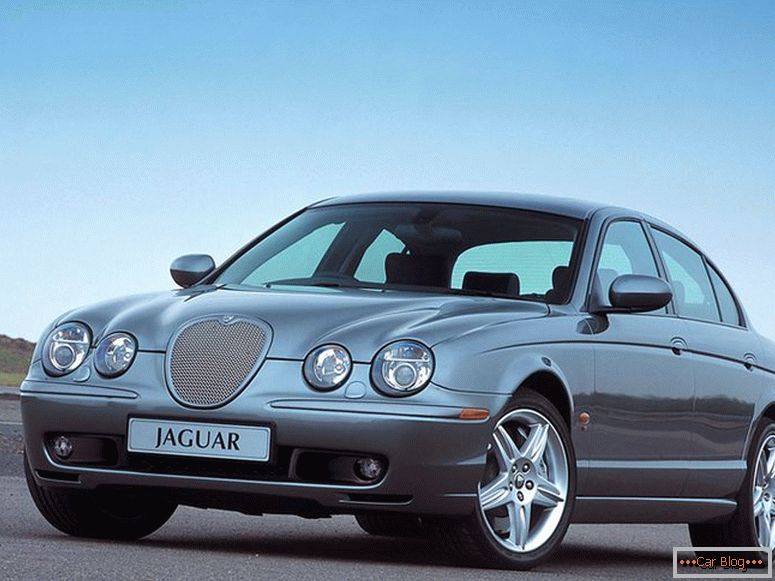 jaguar típusú 2000