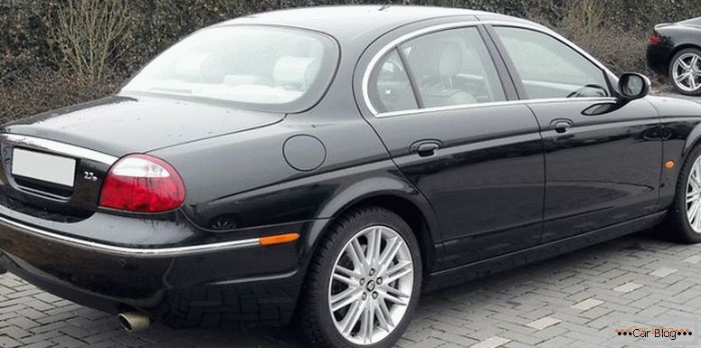 Jaguar-s-típusú