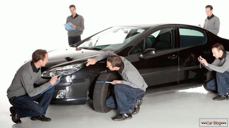Autóbiztosítási szakértők értékelése