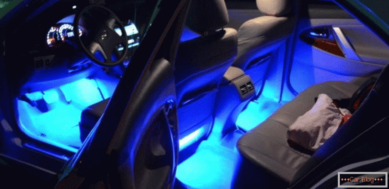 hogyan kell a fényeket az autóban a saját kezükbe hozni