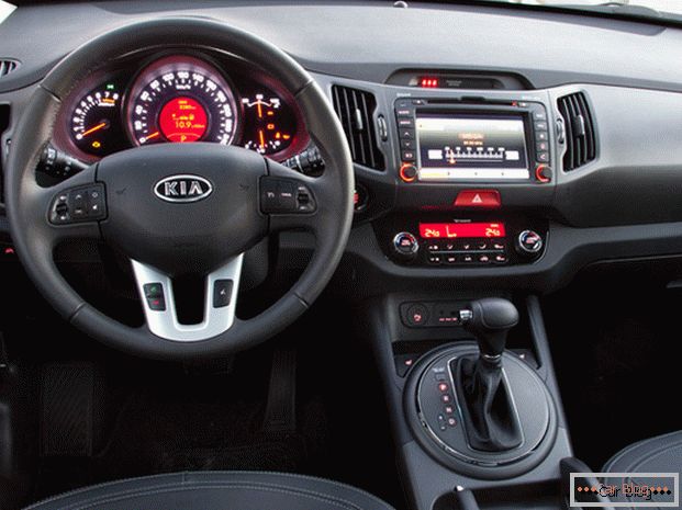 A kocsiban a Kia Sportage számos modern technológiát alkalmaz.