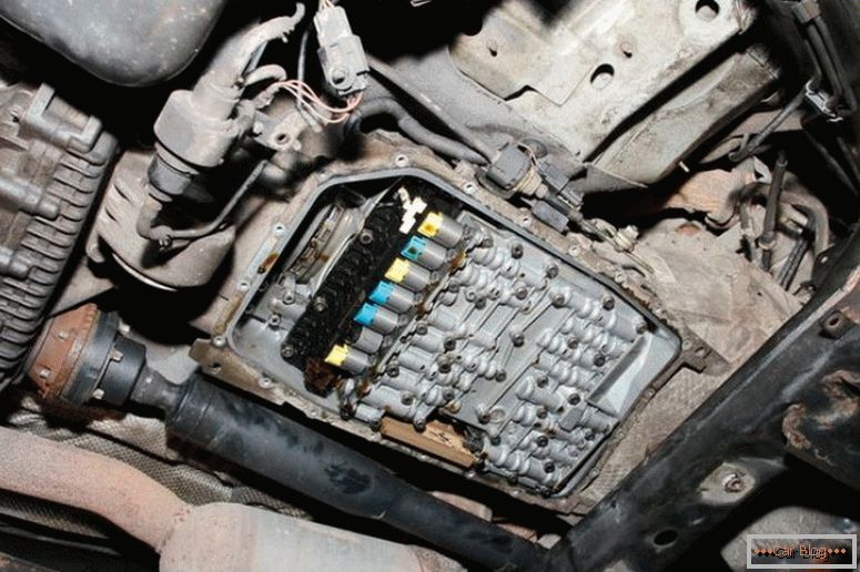 Land Rover Discovery 3 autó alsó problémája