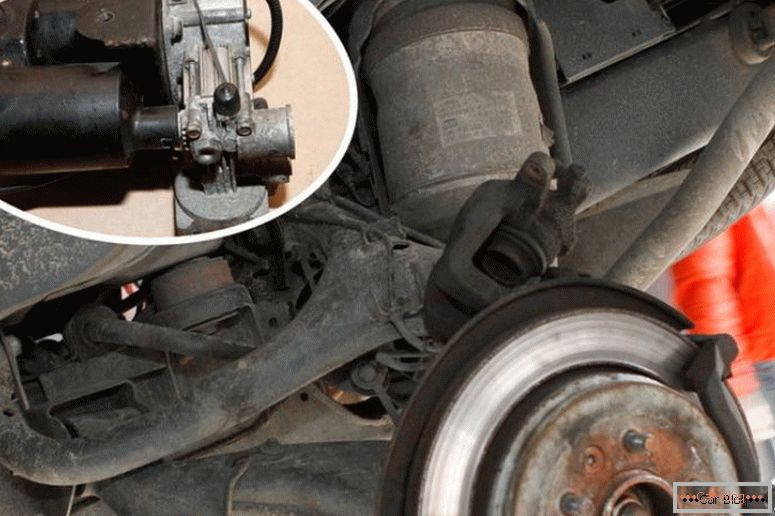 A Land Rover Discovery 3 problémákat okoz a felszereléssel kapcsolatban