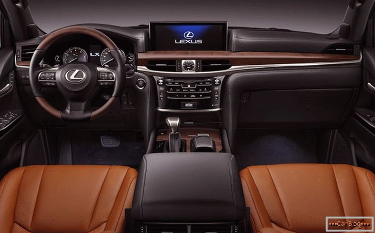 Lexus LX belső tér