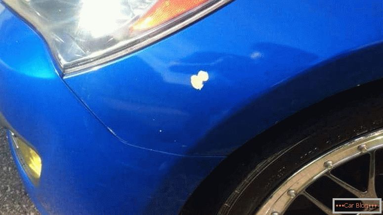 Kisebb sérülést okoz az autó festéséből a helyi festés.