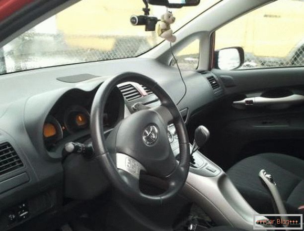 Toyota Auris vezetése