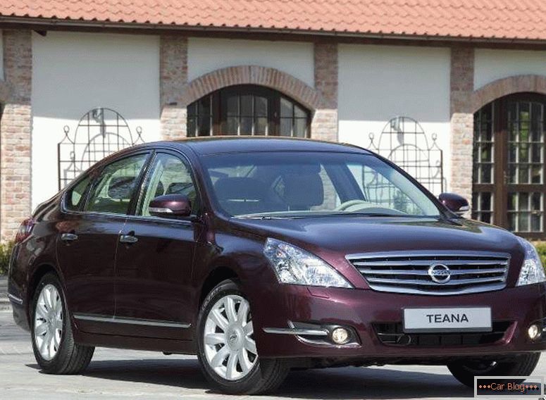 Nissan Teana második generációja
