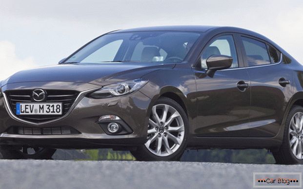 A Mazda 3 autó megjelenése