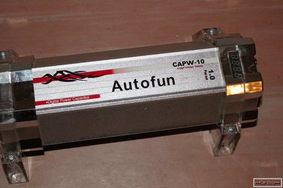 Kondenzátor az Autofun CAP-10 mélynyomóhoz