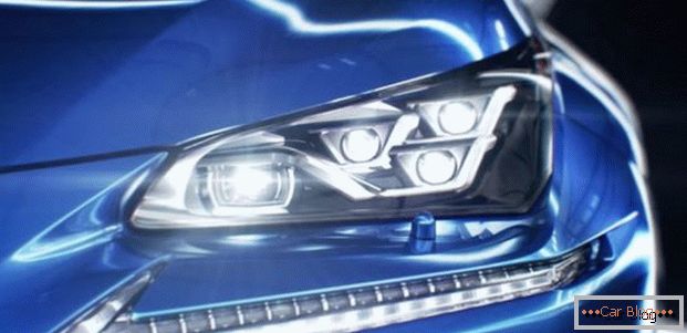 A Lexus NH fényszórók újradefiniáltak