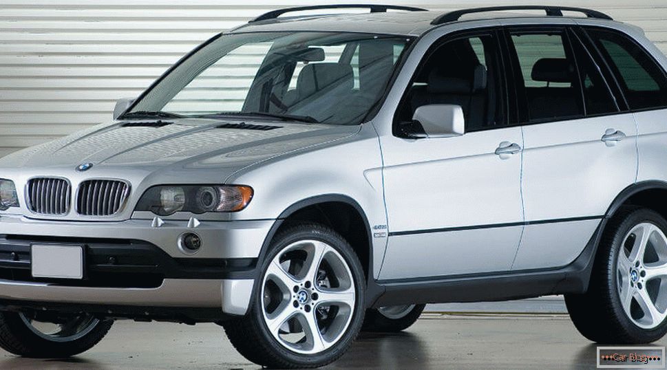 BMW X5 2000 év