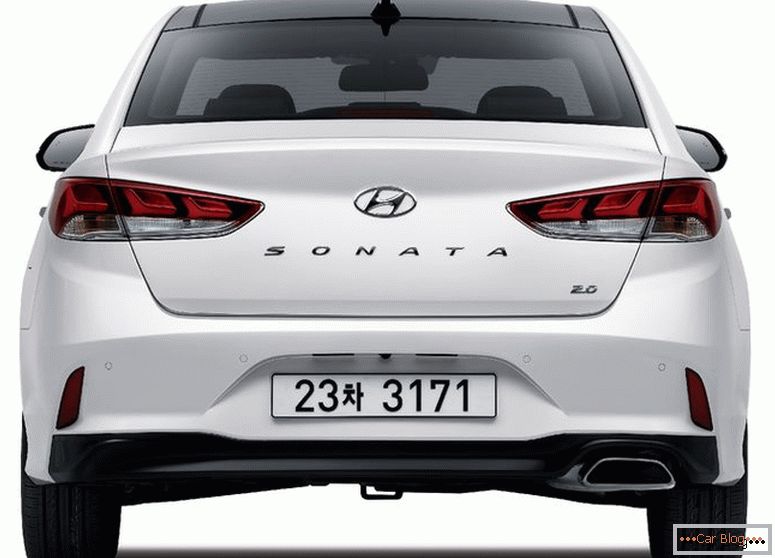 Рестайлинговый седан Hyundai Szonáta приедет в автосалоны страны в сентябре