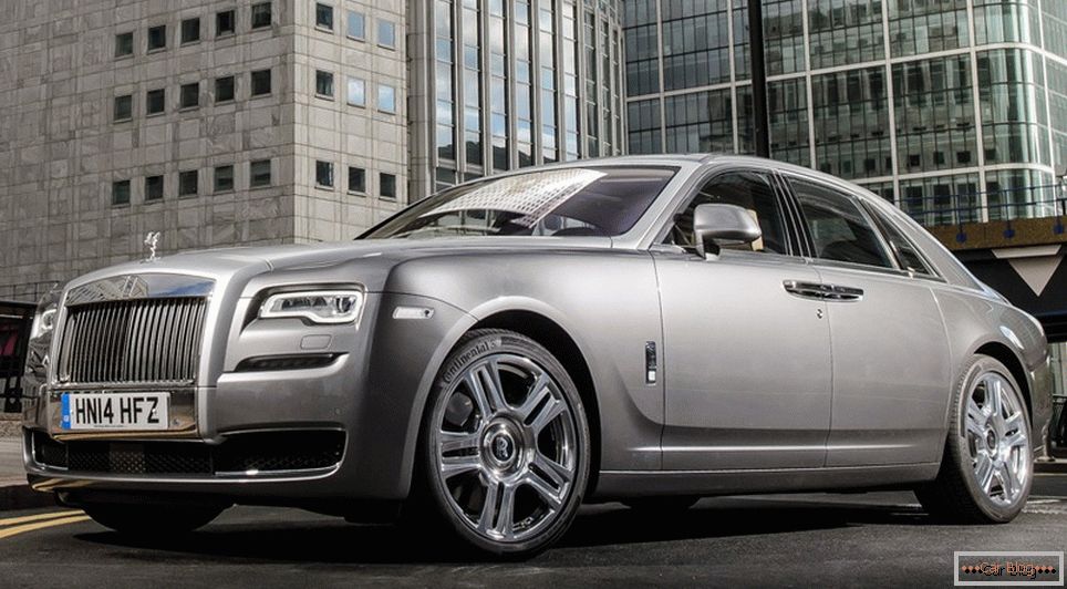 Rolls-Royces, Maserati és más osztályú autók