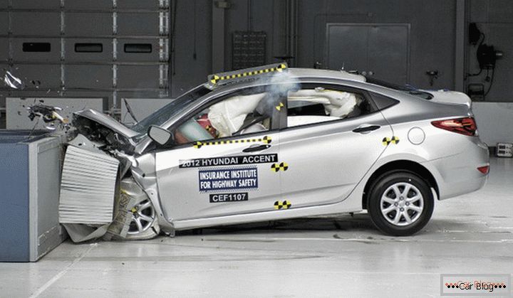 Új Hyundai Solaris autóbaleset-teszt