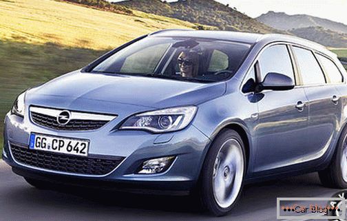 Opel Astra kocsitávolság