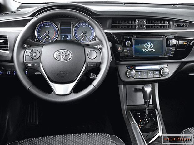 A Toyota Corolla szalon praktikus és kényelmes
