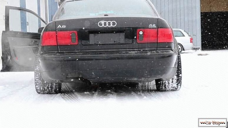 Audi A8 (D24D) дрésфт по снегу