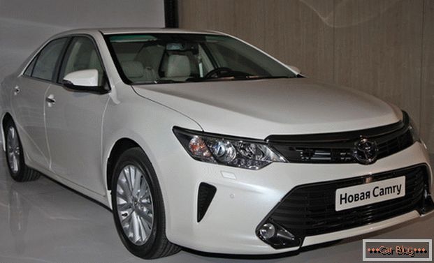 A Toyota Camry autójának megjelenése